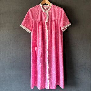 Vintage Komar House Dress Snap Front Pink White Floral Eyelet Trim - Women's M